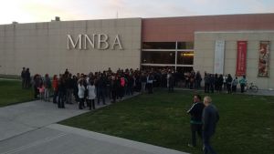 Mucha gente se acercó al Museo Nacional de Bellas Artes para despedir los restos de Pechi Quiroga