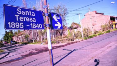 Vecinos de un barrio neuquino reclaman que no se cubren las urgencias