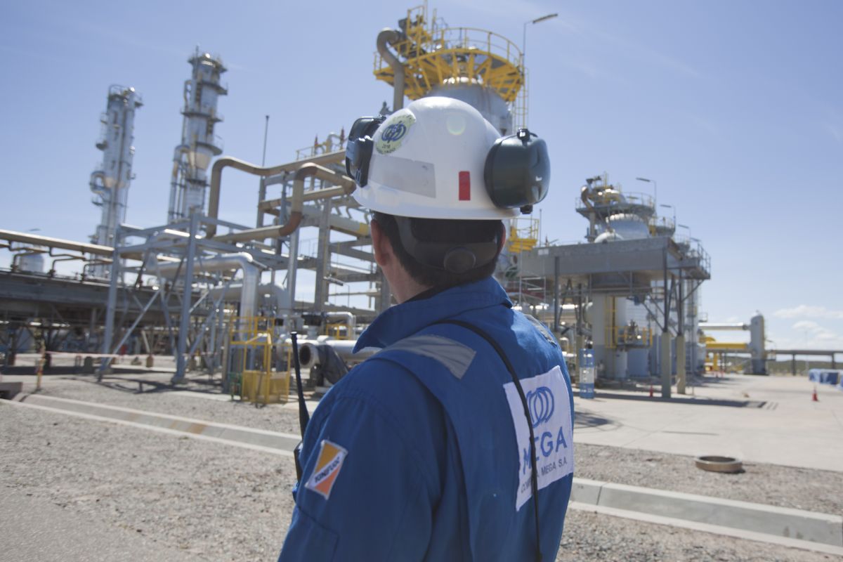 La compañía es la única separadora de gases ricos y está integrada por YPF, Dow y Petrobras. (Foto: Juan Thomes)