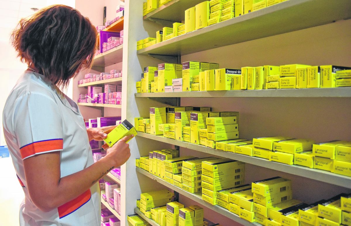 La cobertura en farmacias se mantendrá para los afiliados al Ipross, al menos por una semana.