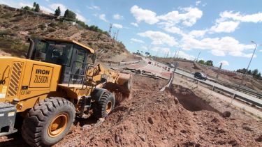 15 mil vehículos circulan por día en el Tercer Puente. Foto:  archivo Oscar Livera 