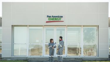 La operadora apunta a estudiantes recién recibidos o próximos a graduarse.