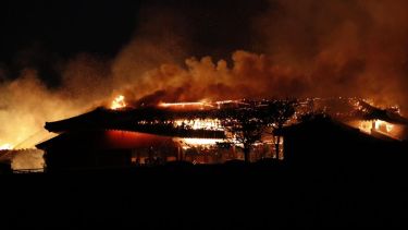 Un incendio destrulló el castillo japonés Shuri de Okinawa. Foto: AP