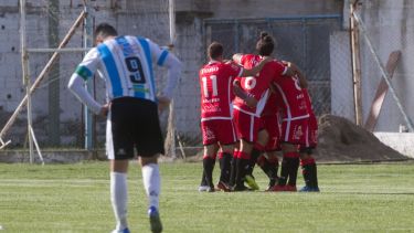 El elenco de la capital rionegrina cayó nuevemante en casa. Foto: Pablo Leguizamón.