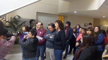 Los diputados provinciales Angélica Lagunas y Raúl Godoy presentaron un proyecto para resolver el conflicto de los acompañantes terapéuticos. (Gentileza)