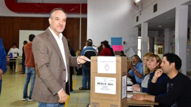 El diputado rionegrino y candidato a senador, Martín Doñate votó en Luis Beltrán. 