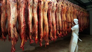 Reducen 50% las exportaciones de carne y siete cortes se venderán solo en el país