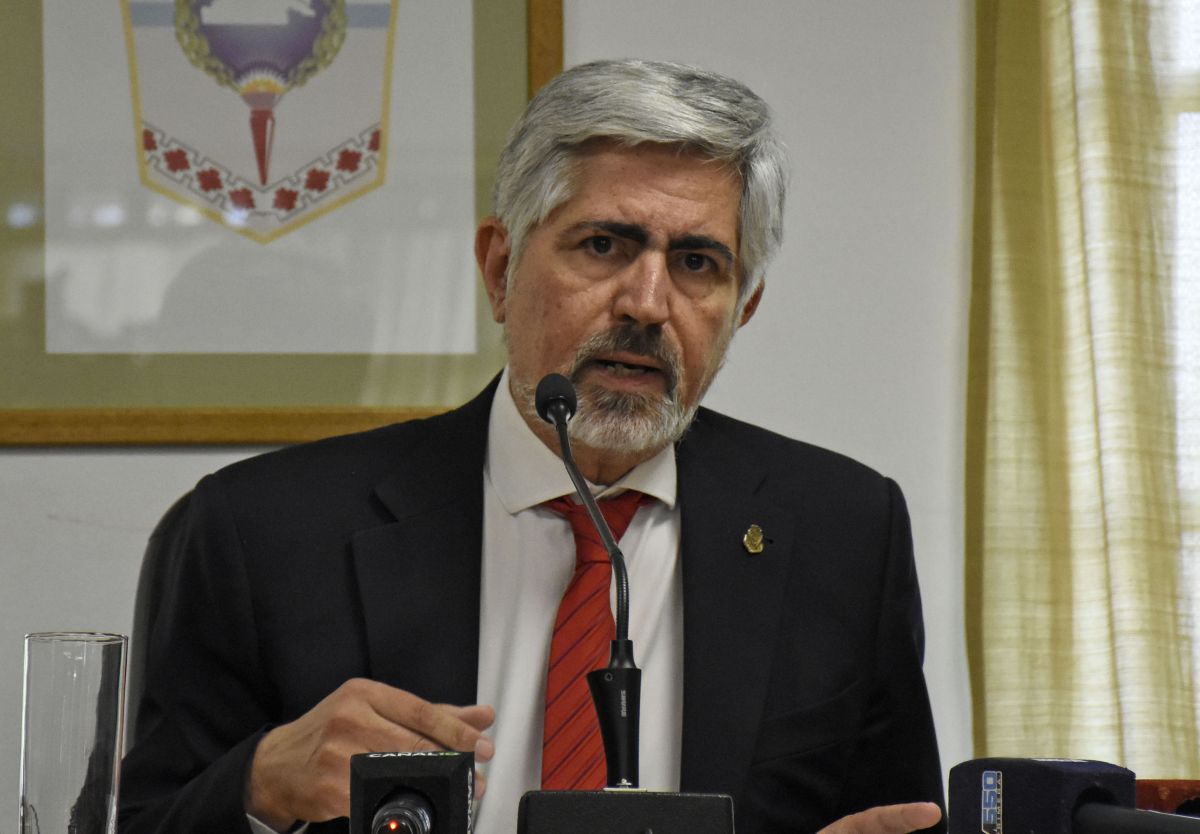 Juez Álvaro Meynet, durante la lectura de la sentencia contra Rodríguez Lastra. Foto: Florencia Salto.