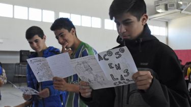 Los alumnos del CPEM 69 mostraron los trabajos de todo un año. (Foto: Florencia Salto)