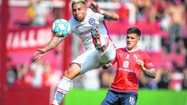 Argentinos sigue subiendo. Bajó al Rojo en Avellaneda y alcanzó la línea de Boca.