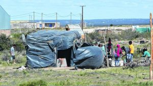 Las Grutas muestra su otra cara: crecen las tomas de tierras