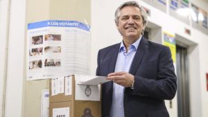 Votó Alberto Fernández: «Lo que viene será con mucho esfuerzo»