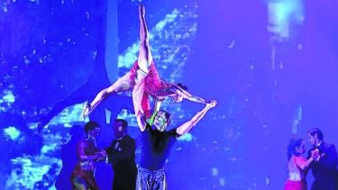 Hernán Piquín, danza con “Fuego y pasión” en Roca