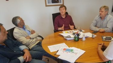 El Frente Sindical se reunió  con Tortoriello para exigir mejoras salariales