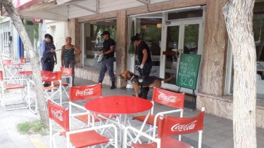 Atraparon a un ladrón que robó 30 mil pesos de una camioneta en pleno centro cipoleño