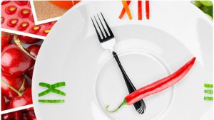 Lo que hay que saber sobre la moda de los ayunos intermitentes para bajar de peso