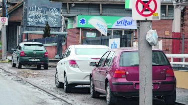 Cada vez es más difícil estacionar en el centro de Bariloche