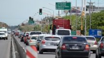Imagen de Por el aumento del combustible, los argentinos usan cada vez menos el auto