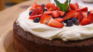Torta de polenta y arándanos por Felicitas Pizarro