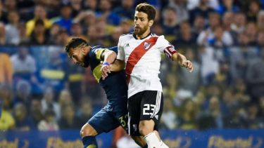 Tevez sería confirmado hoy como titular para mañana, mientras que Ponzio está entre los concentrados y ocupará un lugar entre los suplentes.