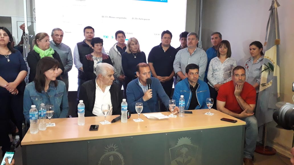 El Movimiento Popular Neuquino brindó una conferencia de prensa tras los resultados de las elecciones generales.