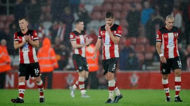 Los jugadores y el entrenador decidieron donar parte de su sueldo.