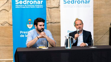 "Pretendemos que las organizaciones de la sociedad civil sean un efector más en el territorio", planteó el titular, Roberto Moro (derecha).