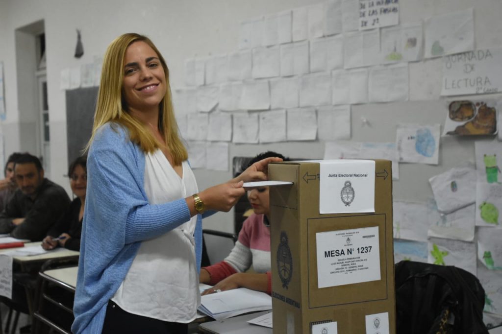 María Emilia Soria votó en la escuela de Romagnoli. (foto: Gonzalo Maldonado)
