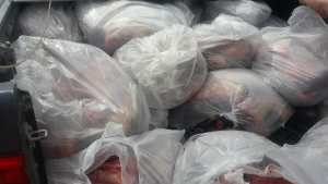 Detectan casi una tonelada de carne que era transportada en la caja de una camioneta