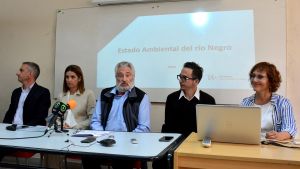 Crítico informe sobre el río Negro: sufre un alto impacto ambiental