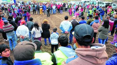 En 2013 la población fue trasladada a Loncopué y Las Lajas.