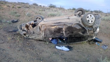 El conductor se quedó dormido cuando circulaba sobre la Ruta 237. (Gentileza).-