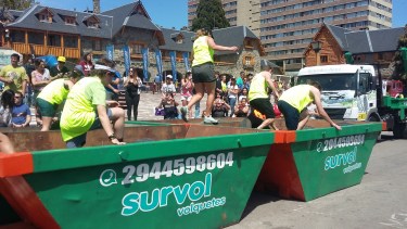 En la carrera RUCO se deben sortear una serie de obstáculos urbanos. 