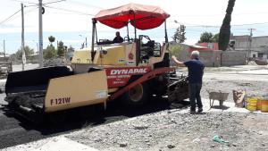 Se asfalta la calle del último jardín de infantes que no contaba con pavimento en Viedma