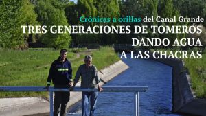 Historias de tomeros: a caballo, en bici y en moto para repartir el agua