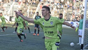 Federal A: Cipolletti dio vuelta el resultado y superó 2-1 a Camioneros