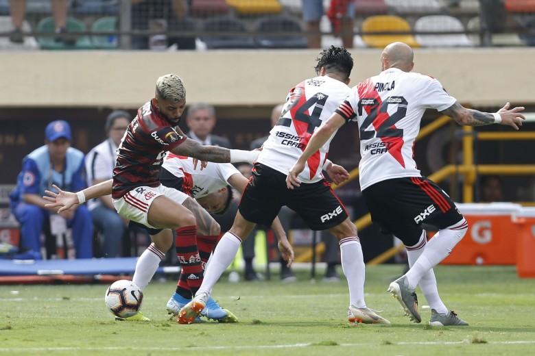 Gabigol fue el héroe de Flamengo con sus dos goles en el final del encuentro.