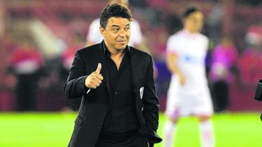 El DT de River tiene el 11 que sale de memoria y no piensa cambiar.