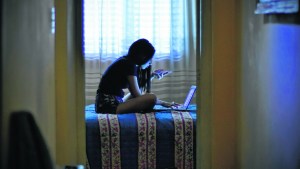 Uno de cada cuatro niños recibe solicitudes de fotos de desnudos por internet