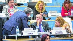 Aprobaron el Presupuesto y los avales para el gobierno de Arabela Carreras