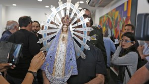 La Virgen de Luján que estuvo en las Islas Malvinas llega a Cipolletti