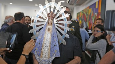 La Virgen de Luján regresó de las Islas Malvinas y pasará por Cipolletti este sábado. Foto: Juan Thomes