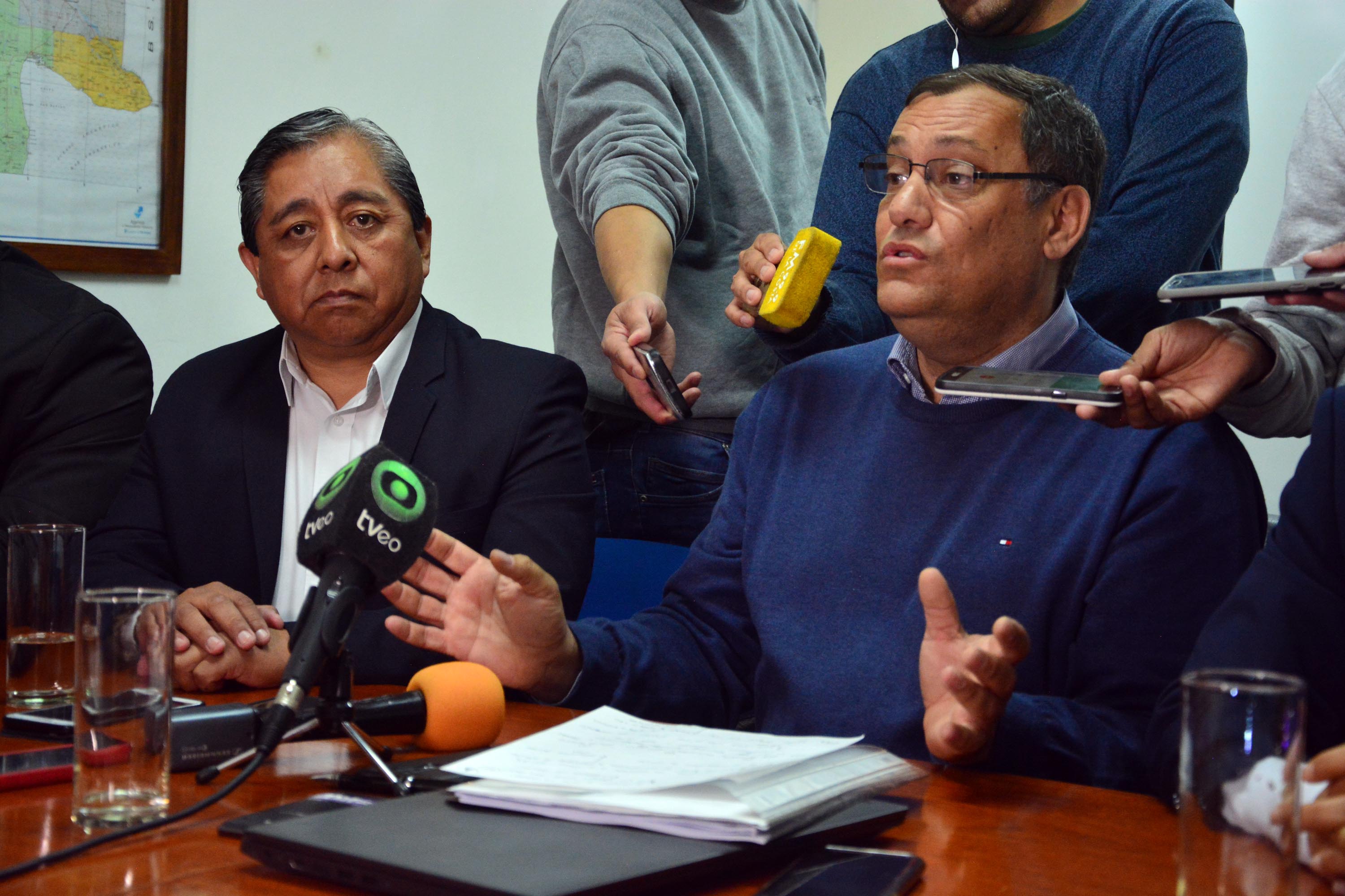 El legislador Iud y el intendente Ojeda ofrecieron una conferencia de prensa. Foto: Marcelo Ochoa. 