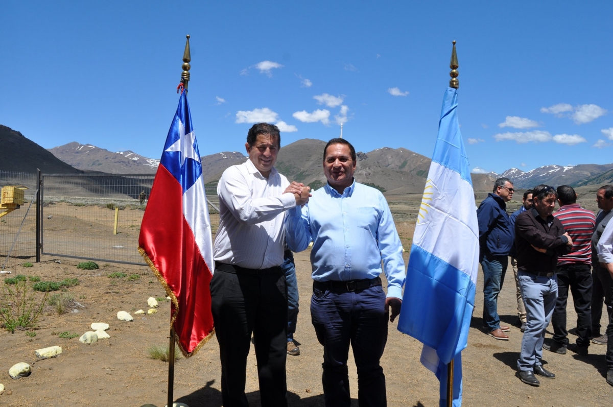 Autoridades locales de El Cholar y de Antuco, Chile, abrieron el paso Pichachén. Foto Gentileza Municipalidad de El Cholar