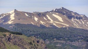 La nueva ley de Bosques habilitará loteos en nueve áreas de montaña de Neuquén