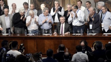 Alberto y la CGT: una foto que atrasa