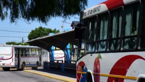 Desde este martes, el boleto de colectivo saldrá más caro en Roca