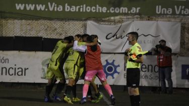 El Albinegro se desahogó con la igualdad a los 49’ del segundo tiempo. (Foto: Juan Thomes)
