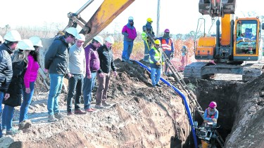 Las últimas etapas de la colectora cloacal del oeste demandarán unos 200 millones.  (Archivo)