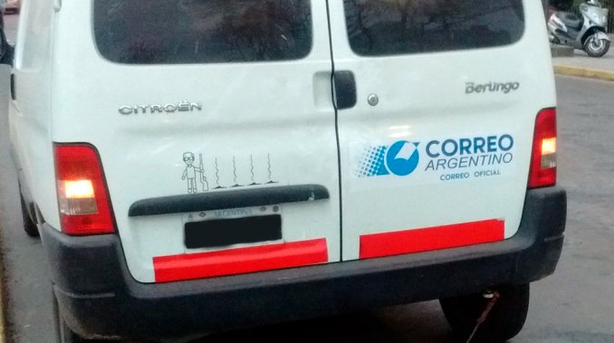 La camioneta sería un utilitario que trabaja para Correo Argentino. (foto: ilustrativa)